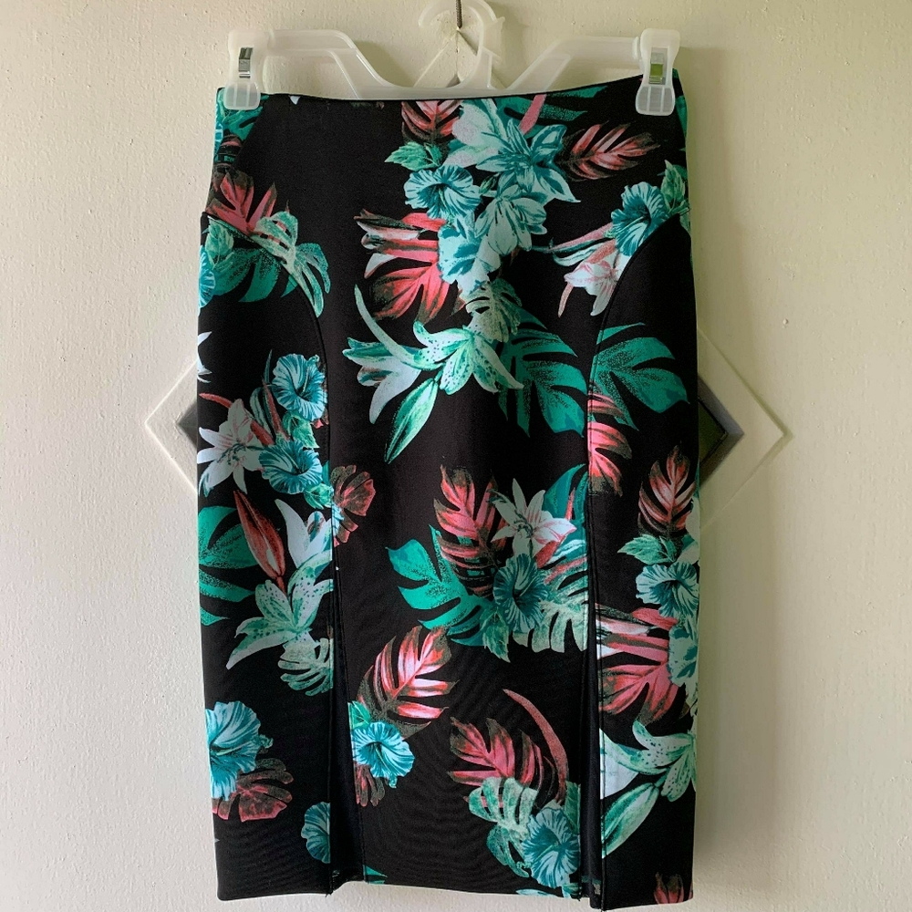 Guess Black Floral Skirt
